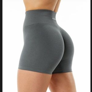 Alphalete Amplify Shorts 4.5” - Titanium